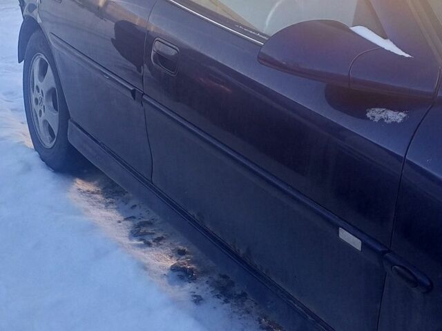 Синий Опель Вектра, объемом двигателя 0 л и пробегом 1000 тыс. км за 800 $, фото 1 на Automoto.ua