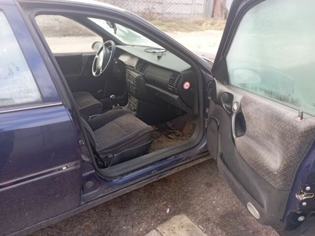 Синій Опель Вектра, об'ємом двигуна 0 л та пробігом 286 тис. км за 589 $, фото 5 на Automoto.ua