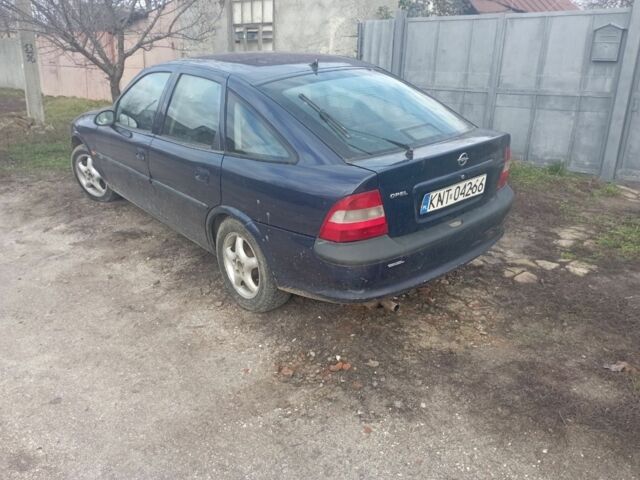 Синій Опель Вектра, об'ємом двигуна 0 л та пробігом 286 тис. км за 589 $, фото 1 на Automoto.ua