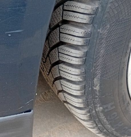 Синий Опель Вектра, объемом двигателя 2.2 л и пробегом 350 тыс. км за 3800 $, фото 4 на Automoto.ua