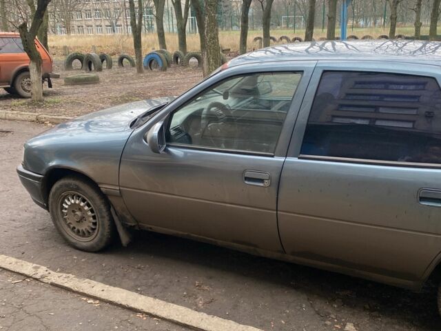 Синій Опель Вектра, об'ємом двигуна 2 л та пробігом 350 тис. км за 1306 $, фото 3 на Automoto.ua