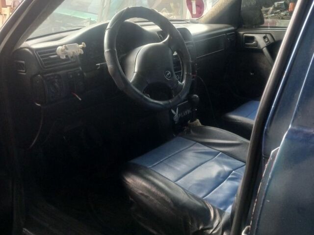 Синий Опель Вектра, объемом двигателя 7 л и пробегом 2 тыс. км за 899 $, фото 3 на Automoto.ua