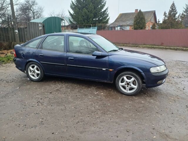 Синий Опель Вектра, объемом двигателя 2 л и пробегом 350 тыс. км за 750 $, фото 6 на Automoto.ua