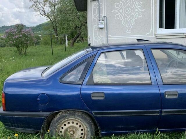 Синий Опель Вектра, объемом двигателя 1.6 л и пробегом 435 тыс. км за 1500 $, фото 3 на Automoto.ua