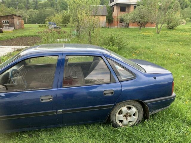 Синий Опель Вектра, объемом двигателя 1.6 л и пробегом 435 тыс. км за 1500 $, фото 6 на Automoto.ua