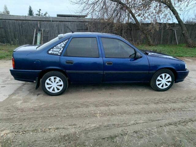 Синий Опель Вектра, объемом двигателя 1.8 л и пробегом 3 тыс. км за 1300 $, фото 2 на Automoto.ua