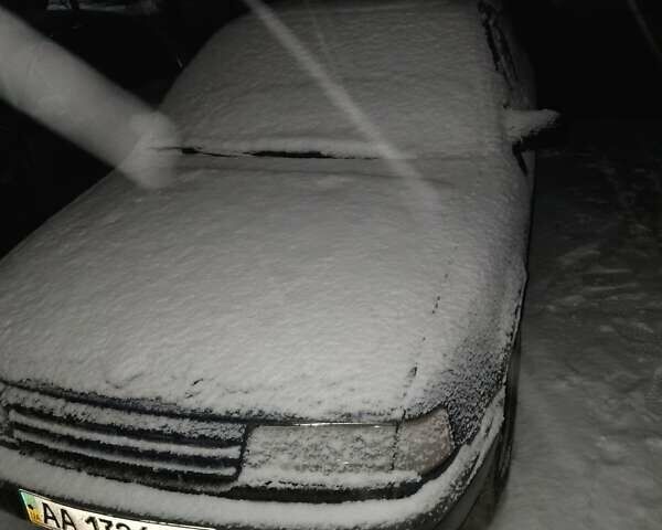 Синій Опель Вектра, об'ємом двигуна 2 л та пробігом 300 тис. км за 400 $, фото 3 на Automoto.ua