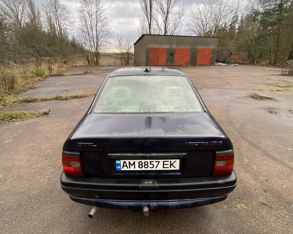 Синій Опель Вектра, об'ємом двигуна 1.79 л та пробігом 269 тис. км за 1000 $, фото 4 на Automoto.ua