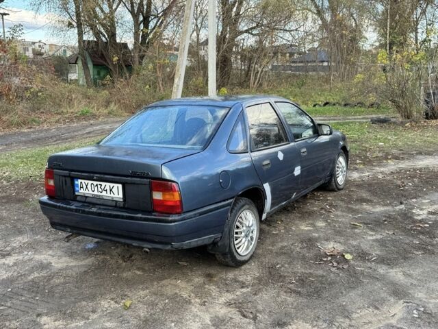 Опель Вектра 1989 в Боярка на Automoto.ua Синий Опель Вектра, объемом двигателя 2 л и пробегом 280 тыс. км за 850 $, фото 3 на Automoto.ua