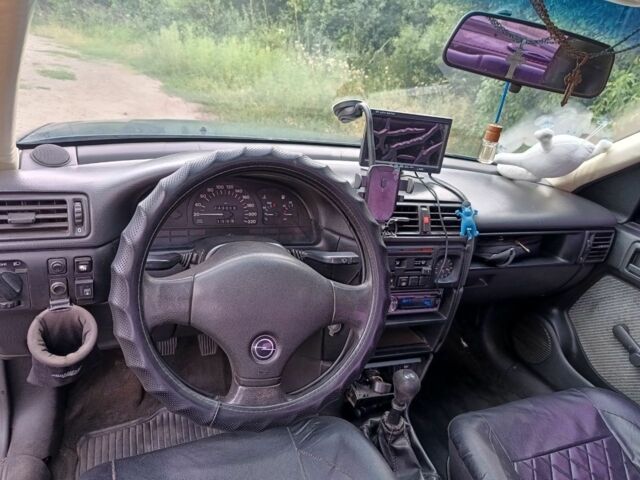Синій Опель Вектра, об'ємом двигуна 2 л та пробігом 345 тис. км за 1500 $, фото 1 на Automoto.ua