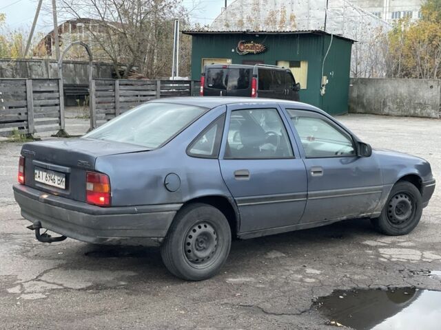 Синій Опель Вектра, об'ємом двигуна 1.6 л та пробігом 744 тис. км за 699 $, фото 2 на Automoto.ua