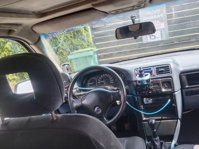 Синій Опель Вектра, об'ємом двигуна 2 л та пробігом 250 тис. км за 1050 $, фото 6 на Automoto.ua