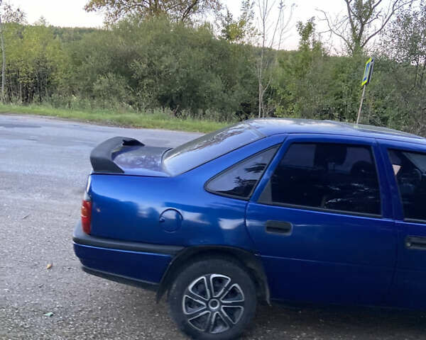 Синій Опель Вектра, об'ємом двигуна 2 л та пробігом 340 тис. км за 1000 $, фото 16 на Automoto.ua