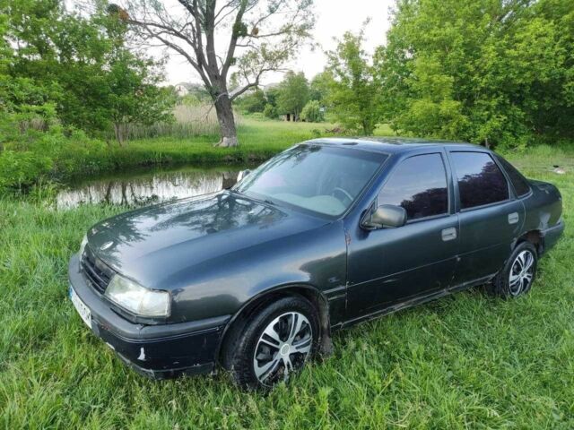 Синий Опель Вектра, объемом двигателя 2 л и пробегом 312 тыс. км за 899 $, фото 2 на Automoto.ua