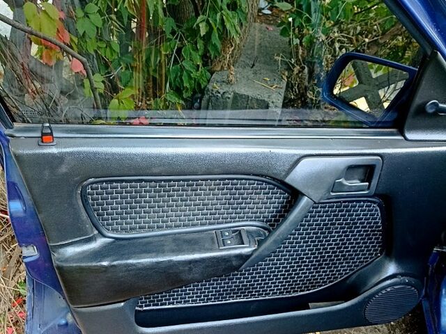 Синий Опель Вектра, объемом двигателя 1.8 л и пробегом 0 тыс. км за 2000 $, фото 7 на Automoto.ua