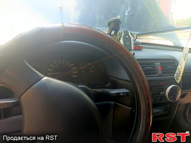 Синий Опель Вектра, объемом двигателя 2 л и пробегом 248 тыс. км за 1500 $, фото 2 на Automoto.ua