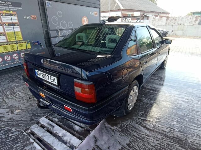 Синій Опель Вектра, об'ємом двигуна 1.8 л та пробігом 260 тис. км за 1000 $, фото 2 на Automoto.ua