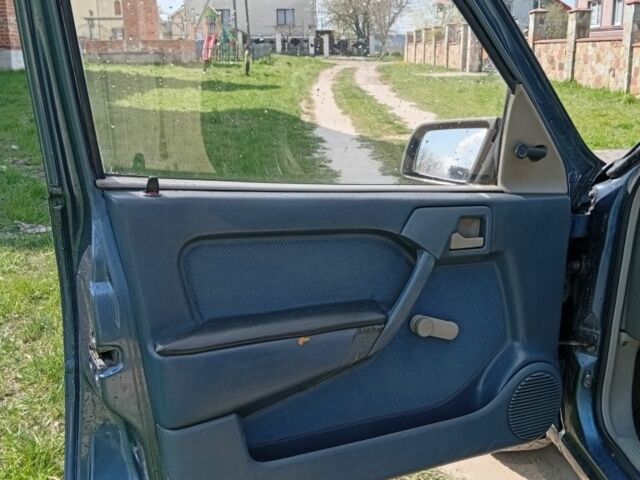 Синій Опель Вектра, об'ємом двигуна 2 л та пробігом 283 тис. км за 950 $, фото 12 на Automoto.ua