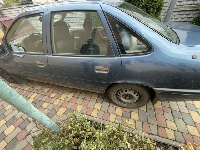 Синій Опель Вектра, об'ємом двигуна 1.8 л та пробігом 425 тис. км за 1000 $, фото 5 на Automoto.ua