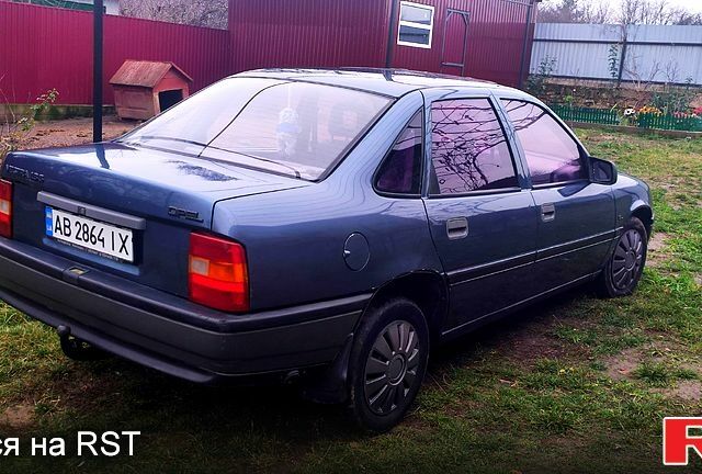 Синій Опель Вектра, об'ємом двигуна 1.8 л та пробігом 198 тис. км за 1299 $, фото 8 на Automoto.ua