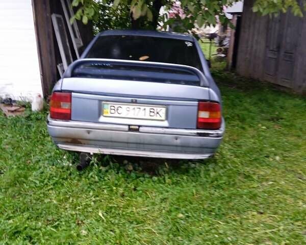 Синій Опель Вектра, об'ємом двигуна 1.6 л та пробігом 250 тис. км за 400 $, фото 8 на Automoto.ua