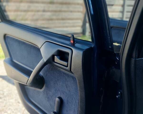 Синій Опель Вектра, об'ємом двигуна 2 л та пробігом 319 тис. км за 1200 $, фото 8 на Automoto.ua