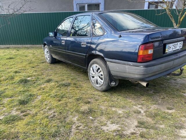 Синій Опель Вектра, об'ємом двигуна 2 л та пробігом 236 тис. км за 1599 $, фото 4 на Automoto.ua