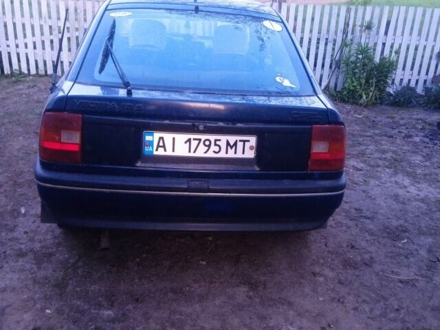 Синий Опель Вектра, объемом двигателя 1.6 л и пробегом 393 тыс. км за 425 $, фото 6 на Automoto.ua