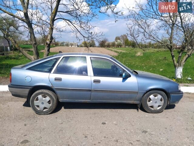 Синій Опель Вектра, об'ємом двигуна 2 л та пробігом 320 тис. км за 1580 $, фото 3 на Automoto.ua