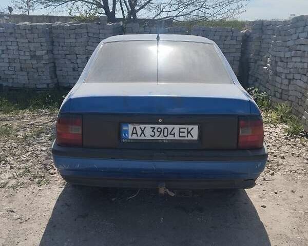 Опель Вектра 1990 в Павлограде на Automoto.ua Синий Опель Вектра, объемом двигателя 2 л и пробегом 60 тыс. км за 839 $, фото 6 на Automoto.ua