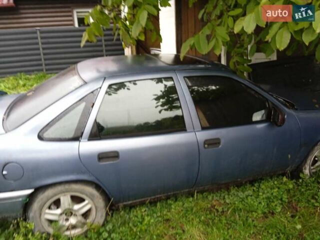 Синій Опель Вектра, об'ємом двигуна 1.6 л та пробігом 250 тис. км за 400 $, фото 7 на Automoto.ua