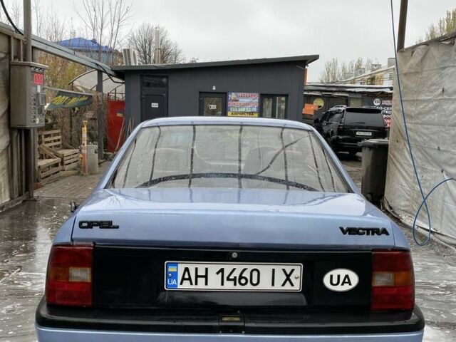 Синий Опель Вектра, объемом двигателя 2 л и пробегом 100 тыс. км за 1024 $, фото 6 на Automoto.ua