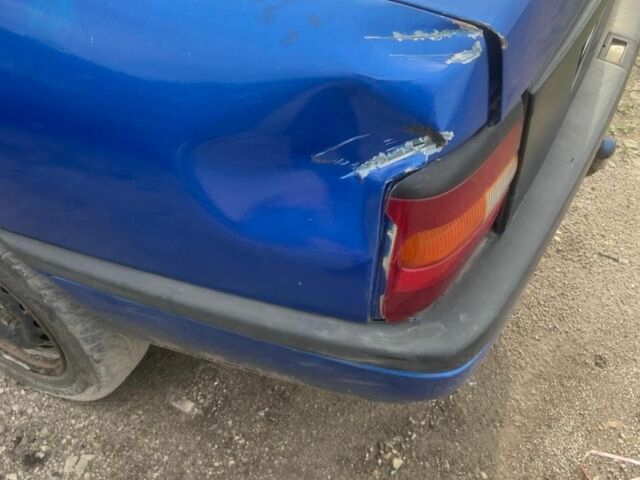 Синий Опель Вектра, объемом двигателя 2 л и пробегом 60 тыс. км за 839 $, фото 6 на Automoto.ua