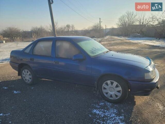 Синий Опель Вектра, объемом двигателя 1.6 л и пробегом 220 тыс. км за 1600 $, фото 7 на Automoto.ua