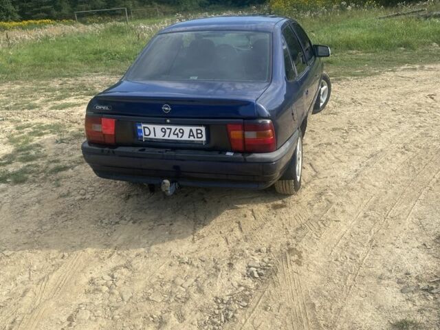 Синий Опель Вектра, объемом двигателя 2 л и пробегом 30 тыс. км за 1600 $, фото 2 на Automoto.ua