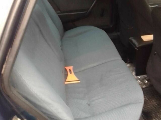 Синий Опель Вектра, объемом двигателя 1.6 л и пробегом 350 тыс. км за 900 $, фото 6 на Automoto.ua