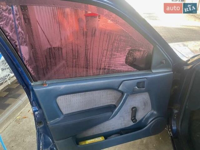 Синий Опель Вектра, объемом двигателя 1.6 л и пробегом 285 тыс. км за 1200 $, фото 8 на Automoto.ua