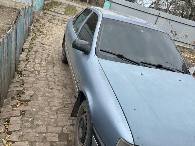Синий Опель Вектра, объемом двигателя 1.6 л и пробегом 282 тыс. км за 1321 $, фото 5 на Automoto.ua