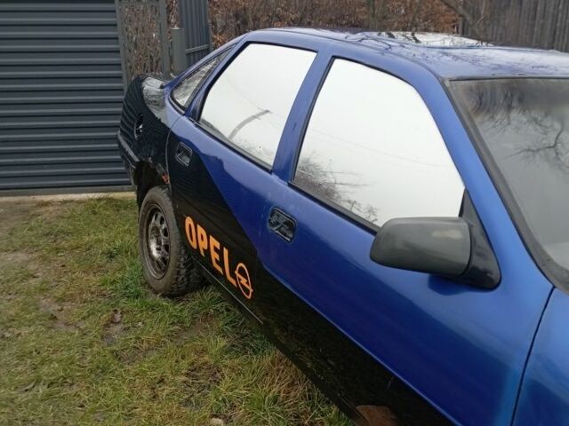 Синий Опель Вектра, объемом двигателя 1.8 л и пробегом 3 тыс. км за 400 $, фото 1 на Automoto.ua