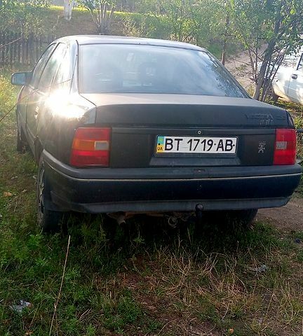 Синий Опель Вектра, объемом двигателя 2 л и пробегом 330 тыс. км за 750 $, фото 5 на Automoto.ua
