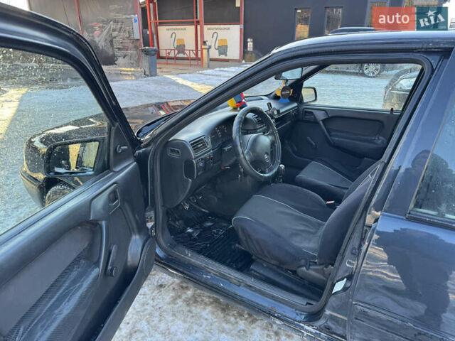 Синий Опель Вектра, объемом двигателя 1.6 л и пробегом 250 тыс. км за 1200 $, фото 4 на Automoto.ua