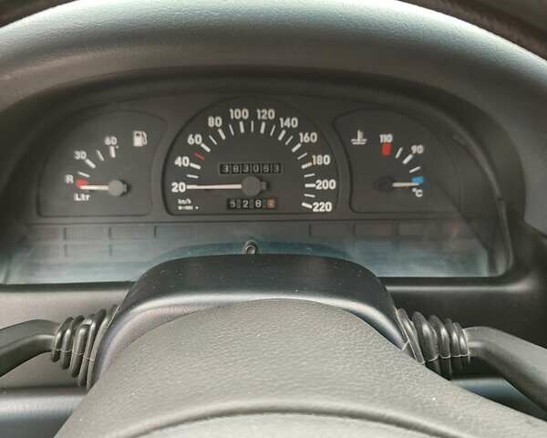 Синий Опель Вектра, объемом двигателя 1.8 л и пробегом 383 тыс. км за 1600 $, фото 4 на Automoto.ua