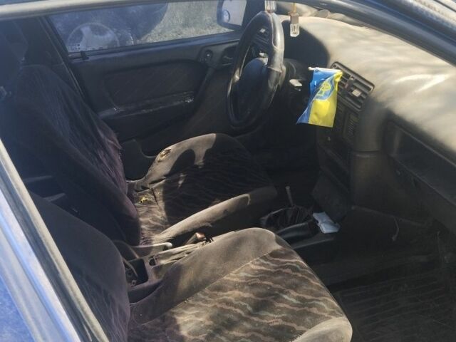 Синий Опель Вектра, объемом двигателя 2 л и пробегом 60 тыс. км за 839 $, фото 4 на Automoto.ua