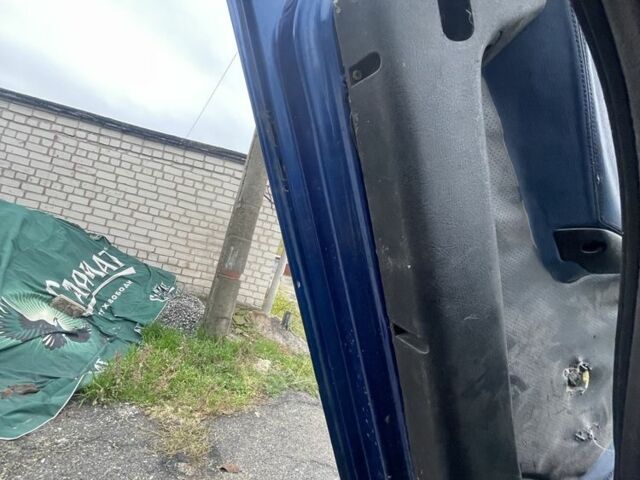 Синий Опель Вектра, объемом двигателя 2 л и пробегом 300 тыс. км за 850 $, фото 8 на Automoto.ua