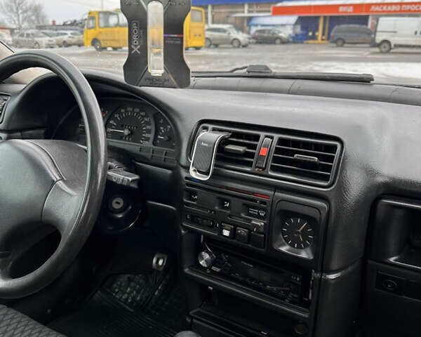 Синий Опель Вектра, объемом двигателя 1.6 л и пробегом 400 тыс. км за 1300 $, фото 11 на Automoto.ua