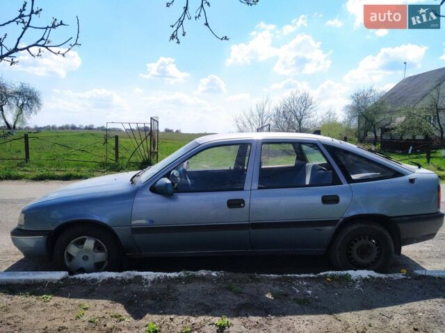Синій Опель Вектра, об'ємом двигуна 2 л та пробігом 320 тис. км за 1580 $, фото 6 на Automoto.ua