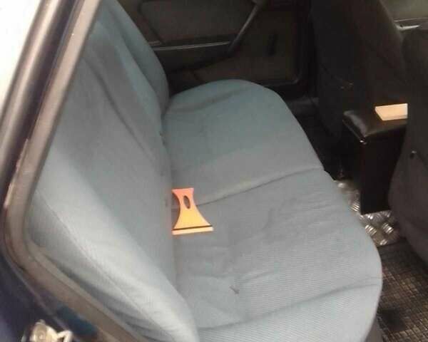 Синій Опель Вектра, об'ємом двигуна 1.6 л та пробігом 350 тис. км за 900 $, фото 5 на Automoto.ua