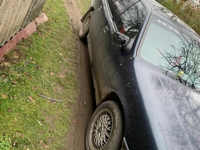 Синій Опель Вектра, об'ємом двигуна 2 л та пробігом 300 тис. км за 1300 $, фото 1 на Automoto.ua