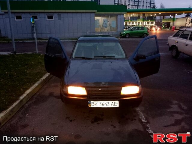 Синій Опель Вектра, об'ємом двигуна 1.9 л та пробігом 319 тис. км за 1400 $, фото 8 на Automoto.ua
