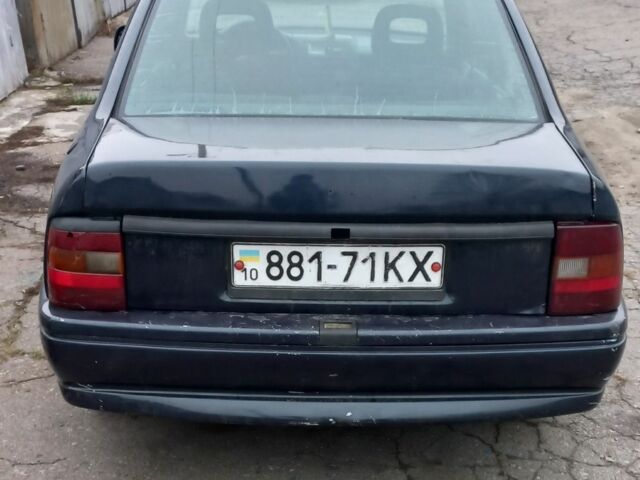 Синій Опель Вектра, об'ємом двигуна 0 л та пробігом 215 тис. км за 1000 $, фото 1 на Automoto.ua